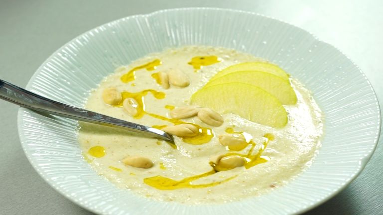 Испанска традиционна лятна супа