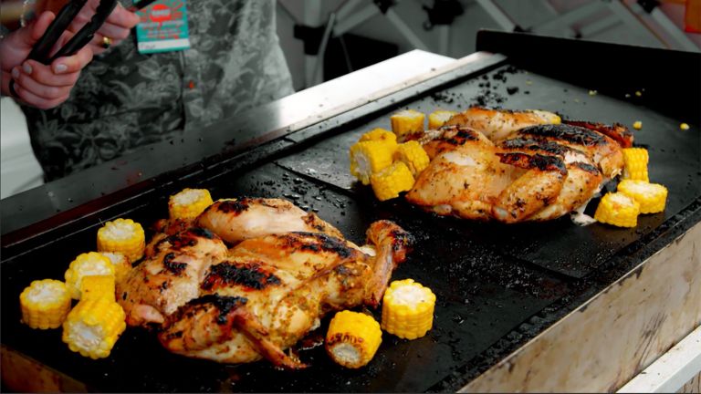 "Рошавите рокери": Дали най-добрата рецепта за ястие с пиле произлиза от Албиона?